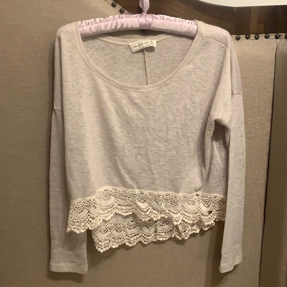 Abercrombie & Fitch Womens Top sz M Beige Dolman Sleeve Lace Trim Round Neck - Picture 10 of 11